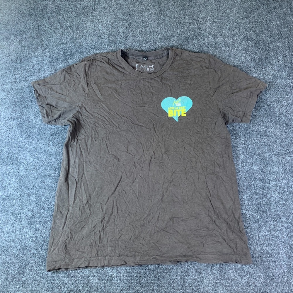 Farm Fresh T-Shirt Mens Large Brown Good Love At First Bite Graphic Tee